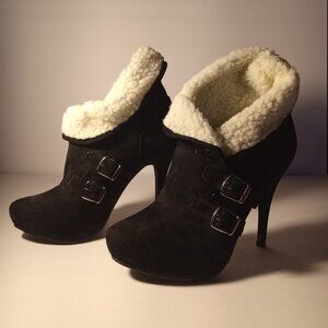 MASCOTTE ANGELA8 SIZE 9 BLACK SUEDE WITH WHITE FUR HIGH HEEL BOOTS
